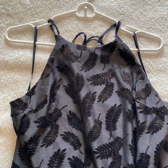 Dresses & Skirts - Velvet detailed dark grey dress